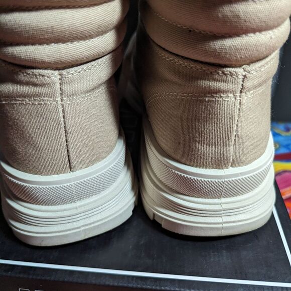 Mia Tan and white lace up Side Zip Boots size 9 - Picture 7 of 7